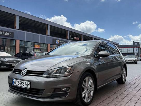 Volkswagen Golf                            2013г. в рассрочку