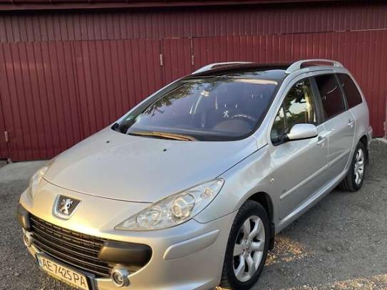 Peugeot 307
                             2006г. в рассрочку