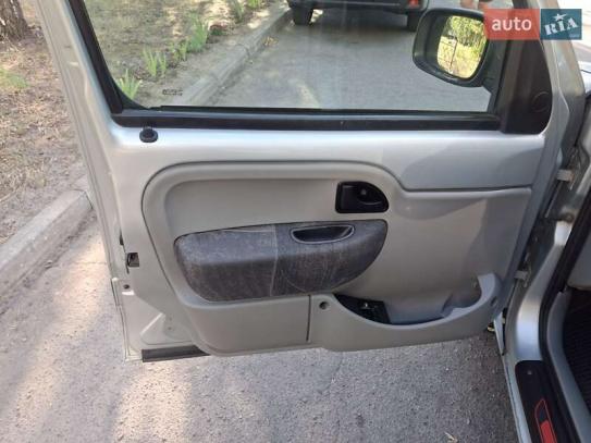 Renault Kangoo                          2007г. в рассрочку