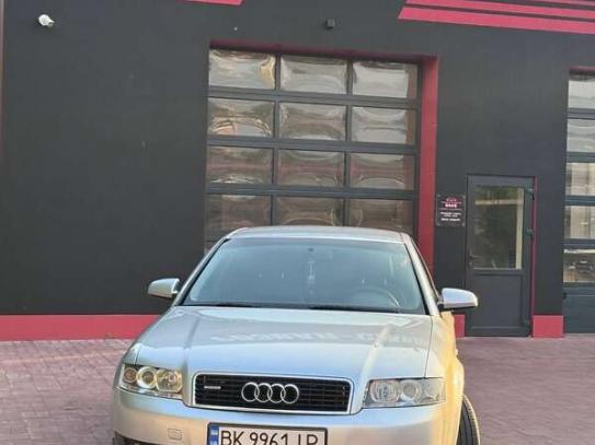 Audi A4                              2003г. в рассрочку