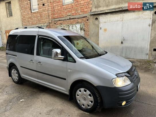 Volkswagen Caddy 2005г. в рассрочку