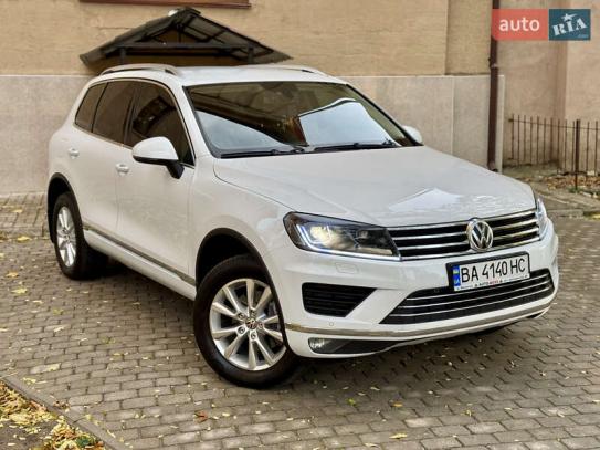 Volkswagen Touareg 2015г. в рассрочку