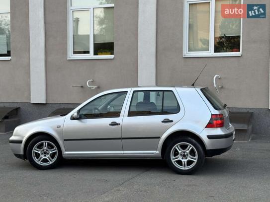 Volkswagen Golf
                            2001г. в рассрочку
