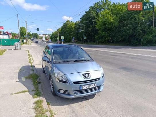 Peugeot 5008                            2010г. в рассрочку