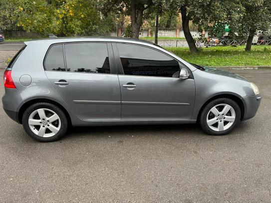 Volkswagen Golf 2008р. у розстрочку