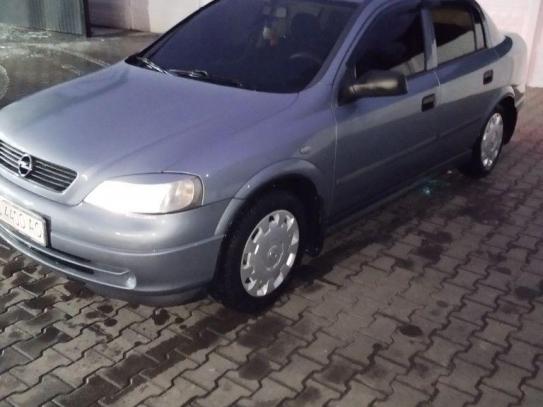 Opel Astra 2008р. у розстрочку