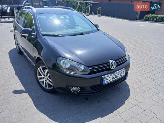 Volkswagen Golf
                            2010г. в рассрочку