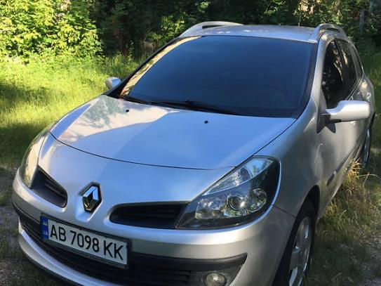 Renault Clio 2008р. у розстрочку