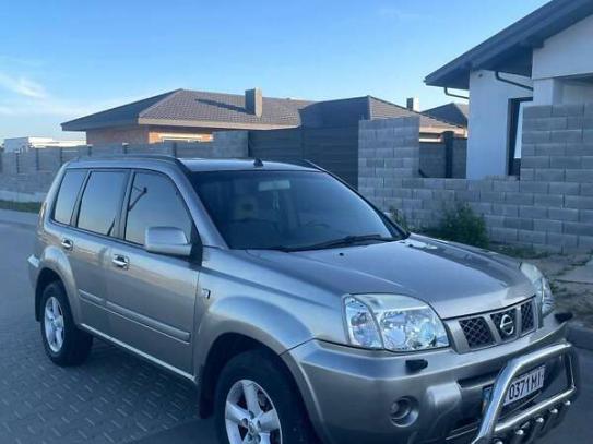 Nissan X-trail                         2006г. в рассрочку