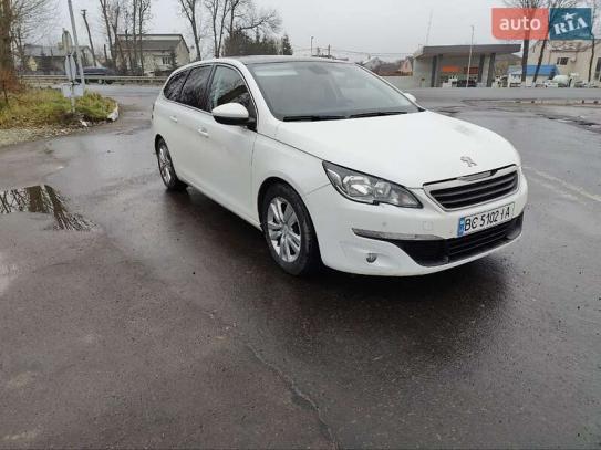 Peugeot 308                             2014г. в рассрочку