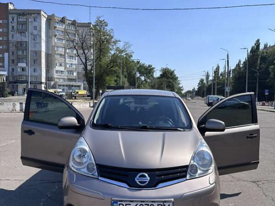 Nissan Note
                            2010г. в рассрочку