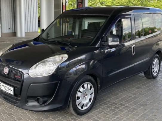 Fiat Doblo                           2010г. в рассрочку