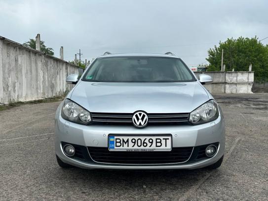 Volkswagen Golf
                            2010г. в рассрочку