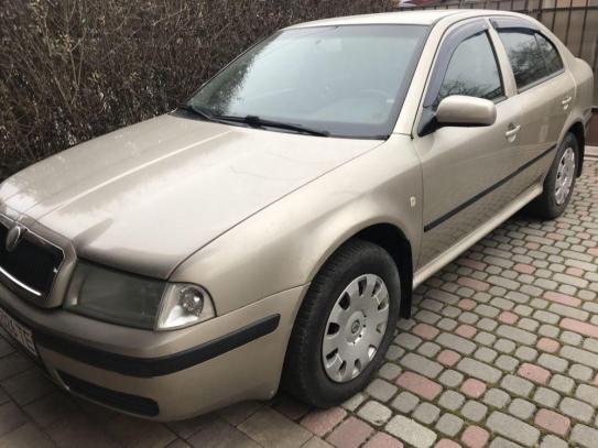 Skoda Octavia tour                    2006г. в рассрочку