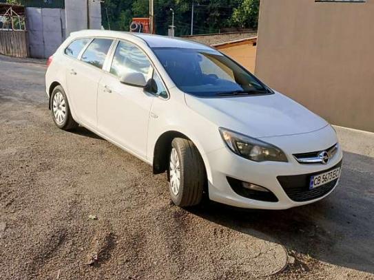 Opel Astra                           2014г. в рассрочку