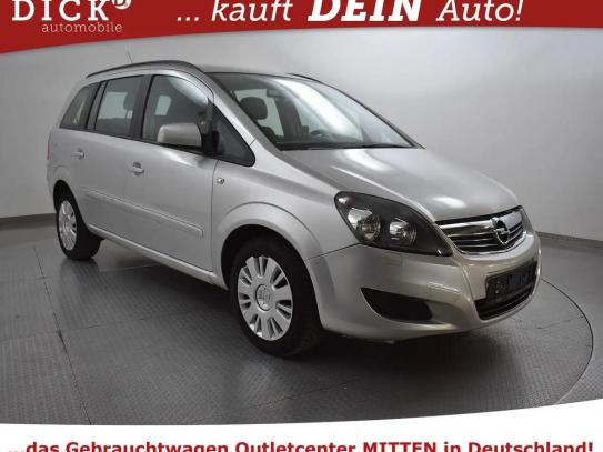 Opel Zafira 2013г. в рассрочку