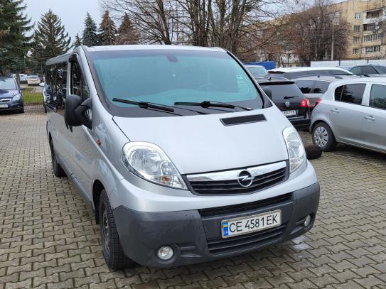 Opel Vivaro 2014р. у розстрочку