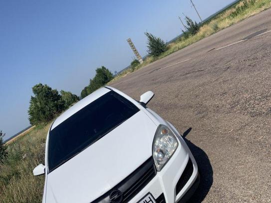 Opel Astra
                           2007г. в рассрочку