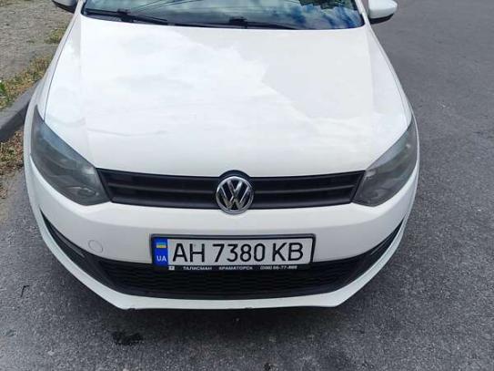 Volkswagen Polo
                            2012г. в рассрочку
