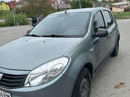 Dacia Sandero 2009р. у розстрочку