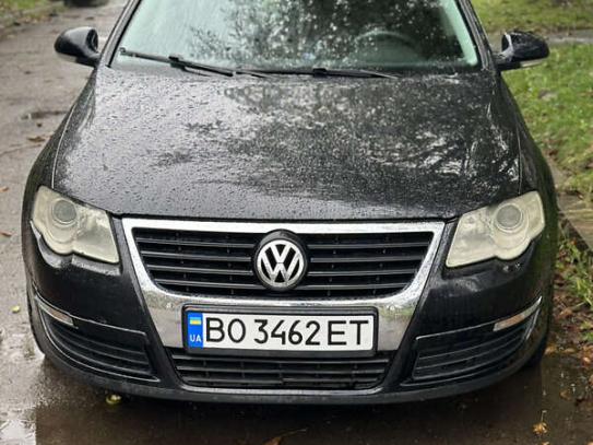 Volkswagen Passat 2005р. у розстрочку