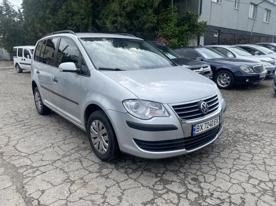 Volkswagen Touran
                          2008г. в рассрочку