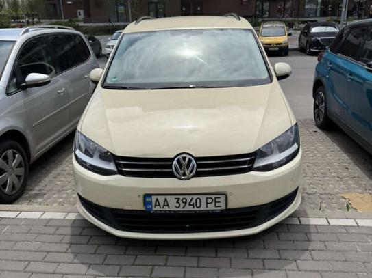 Volkswagen Sharan
                          2011г. в рассрочку