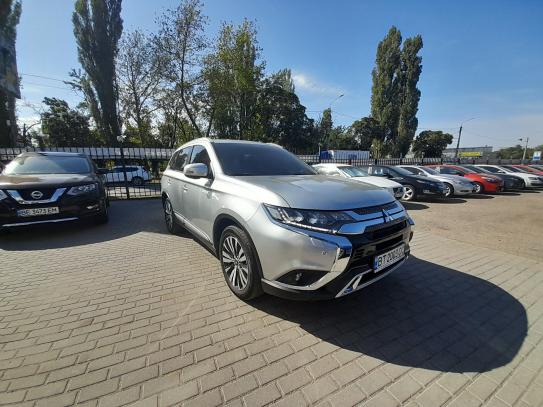 Mitsubishi Outlander 2019р. у розстрочку