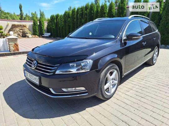 Volkswagen Passat 2011р. у розстрочку