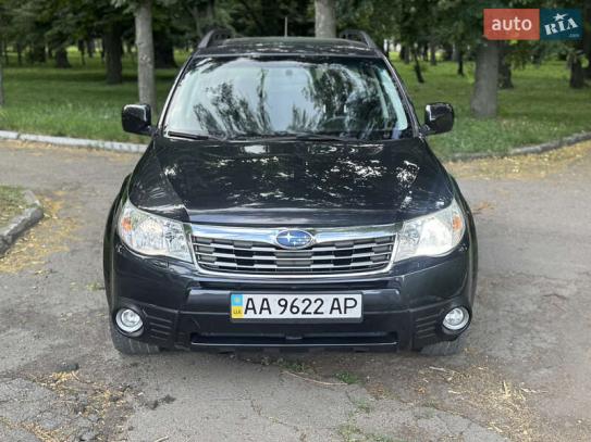 Subaru Forester                        2010г. в рассрочку