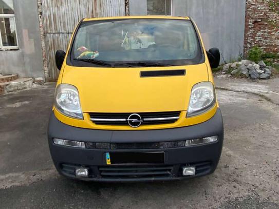 Opel Vivaro 2004р. у розстрочку
