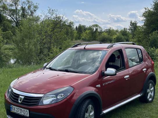 Dacia Sandero                         2011г. в рассрочку