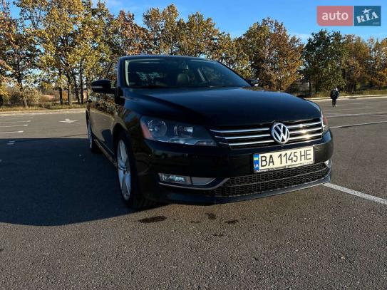 Volkswagen Passat 2013р. у розстрочку