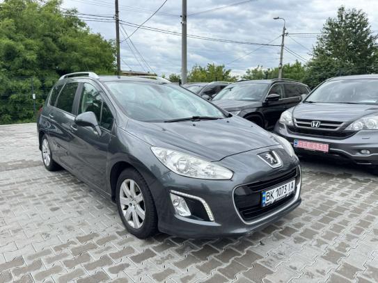 Peugeot 308                             2011г. в рассрочку