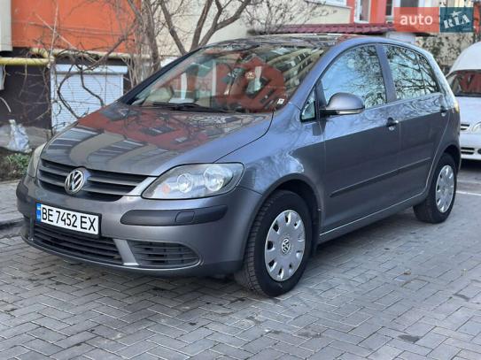 Volkswagen Golf plus 2006р. у розстрочку