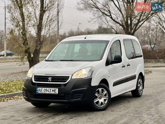 Peugeot Partner 2016г. в рассрочку