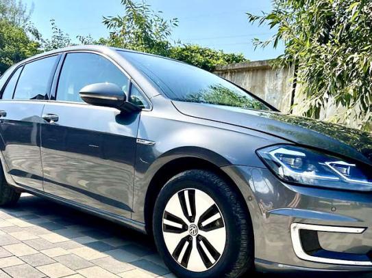 Volkswagen E-golf 2018г. в рассрочку