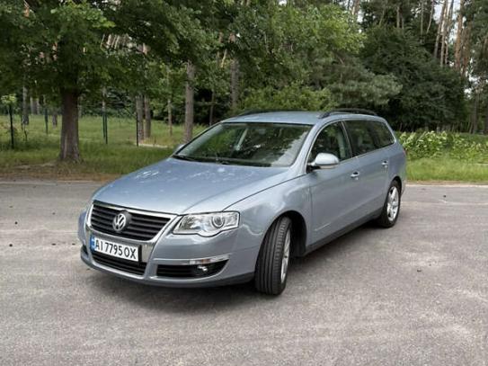 Volkswagen Passat                          2010г. в рассрочку