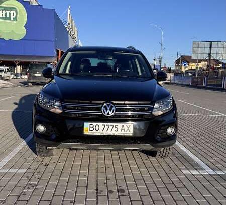 Volkswagen Tiguan                          2016г. в рассрочку