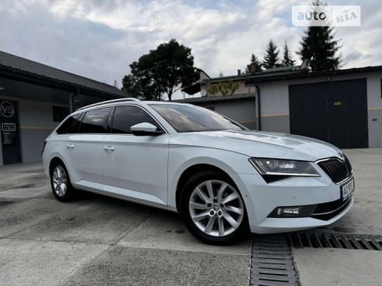 Skoda Superb 2019р. у розстрочку