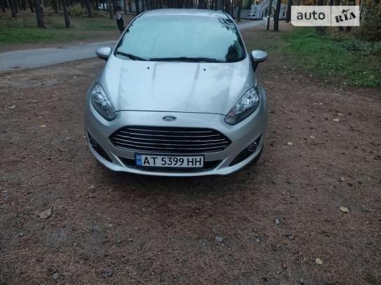 Ford Fiesta 2017г. в рассрочку