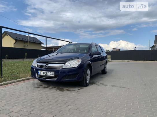 Opel Astra station wagon 2009г. в рассрочку