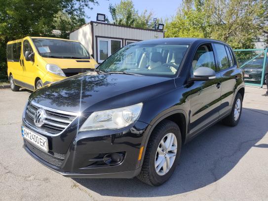 Volkswagen Tiguan                          2011г. в рассрочку