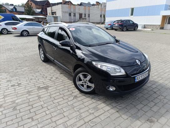 Renault Megane
                          2012г. в рассрочку