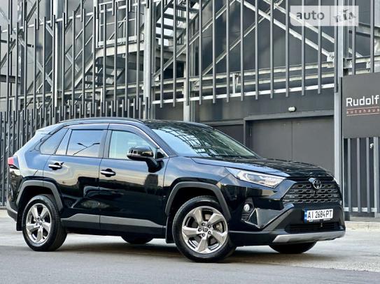 Toyota Rav4 2021г. в рассрочку