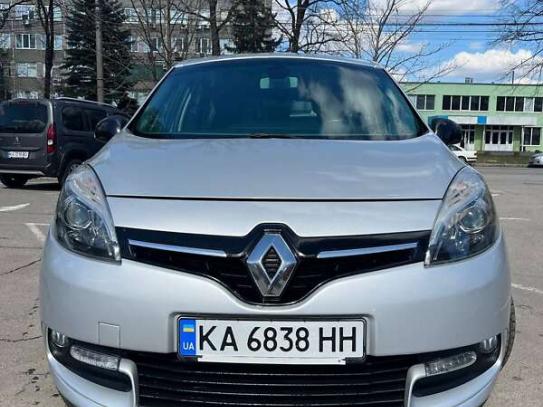 Renault Megane scenic                   2013г. в рассрочку