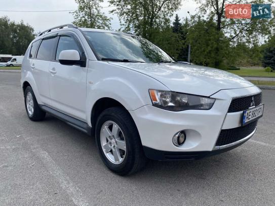 Mitsubishi Outlander 2010g. in Raten