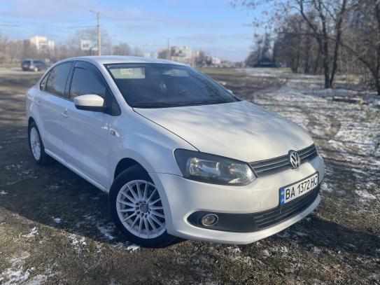 Volkswagen Polo
                            2012г. в рассрочку