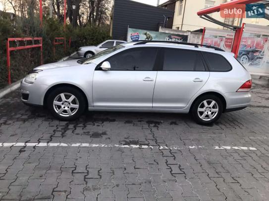 Volkswagen Golf 2008р. у розстрочку