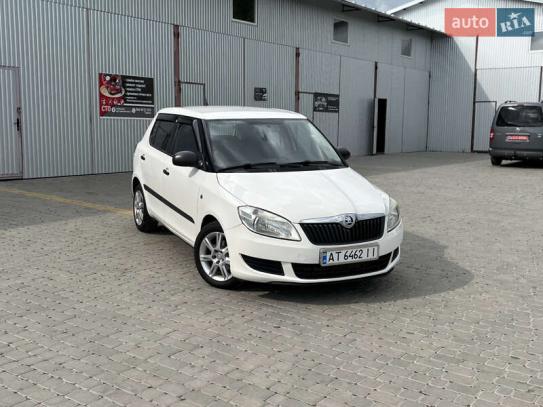 Skoda Fabia 2014р. у розстрочку